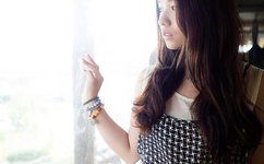 人妻被下媚药HD